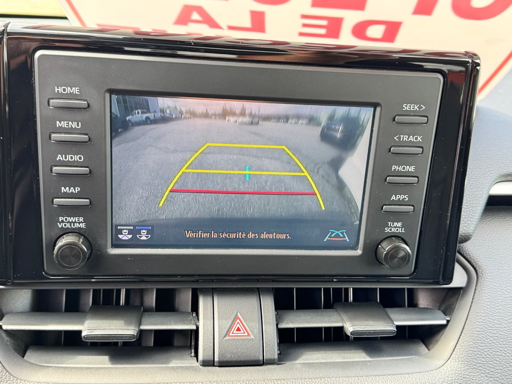 Toyota RAV4 XLE AWD / PEA 22-03-26=100KM / SUPER DEAL / 2021 à Thetford Mines, Québec - 45 - w1024h768px