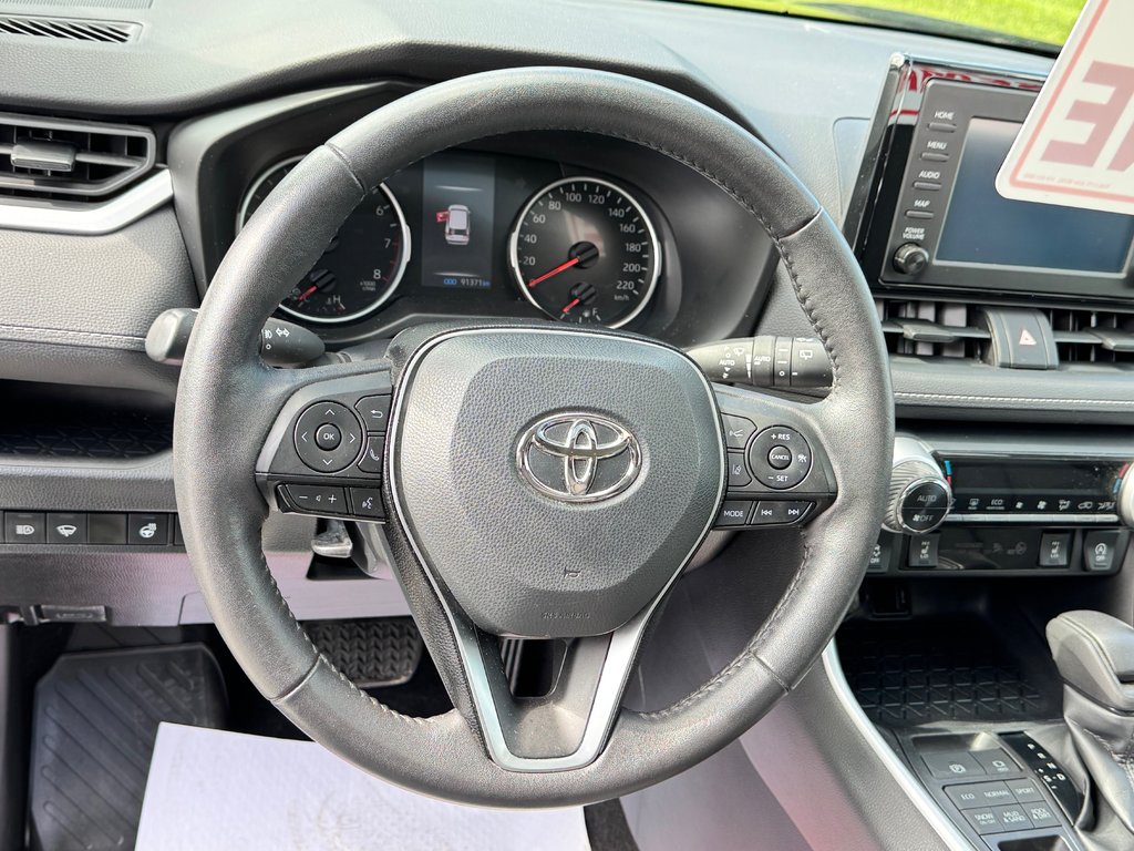 Toyota RAV4 XLE AWD / PEA 22-03-26=100KM / SUPER DEAL / 2021 à Thetford Mines, Québec - 37 - w1024h768px