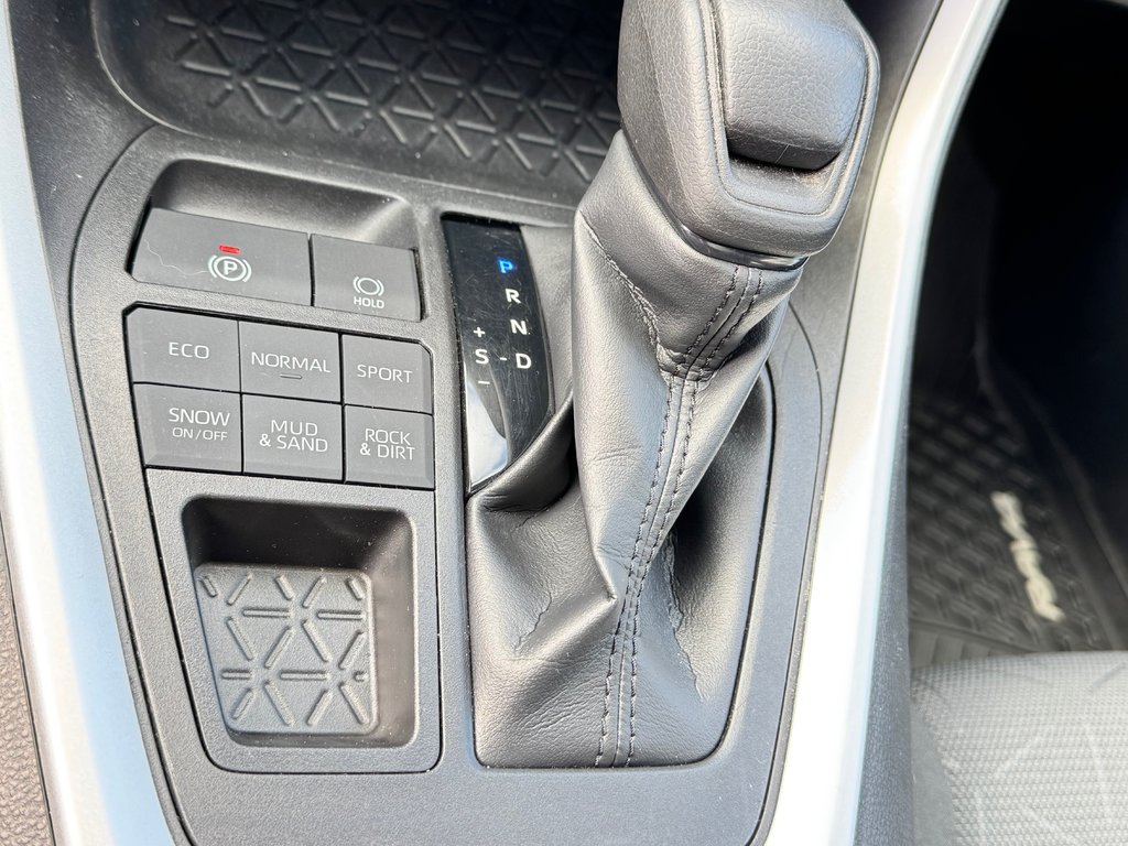 Toyota RAV4 XLE AWD / PEA 22-03-26=100KM / SUPER DEAL / 2021 à Thetford Mines, Québec - 49 - w1024h768px
