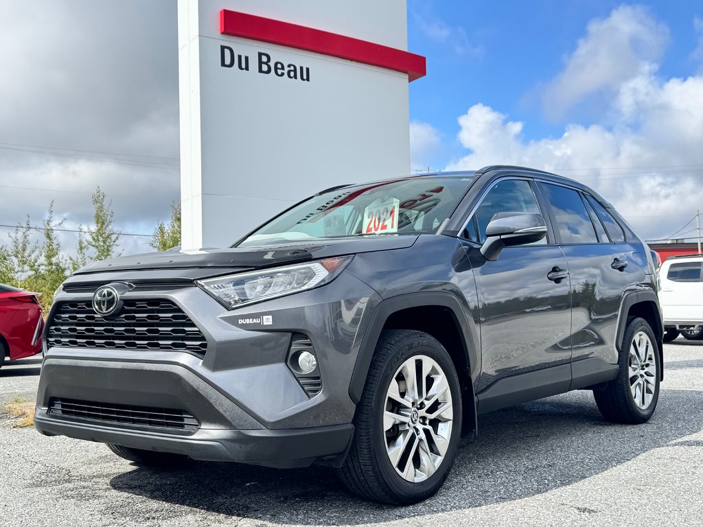 Toyota RAV4 XLE PREMIUM / PEA 02-09-26=100KM / DEAL DE FEU / 2021 à Thetford Mines, Québec - 2 - w1024h768px
