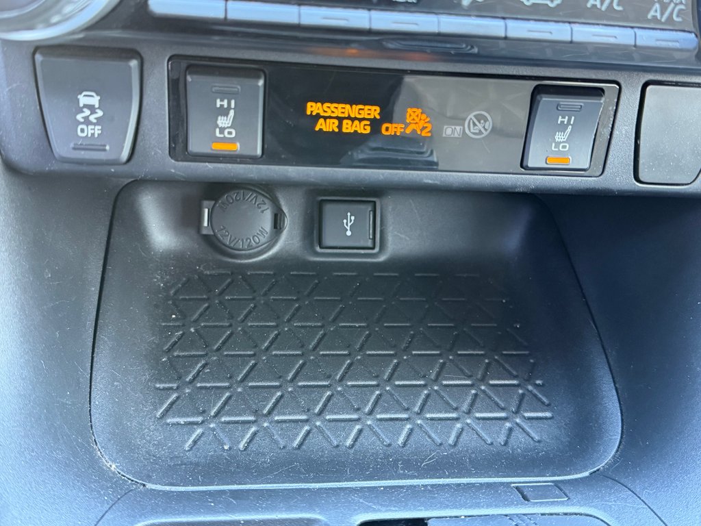 2021 Toyota RAV4 LE FWD / GARANTIE FULL 28-10-26=100KM WOW ! / in Thetford Mines, Quebec - 43 - w1024h768px