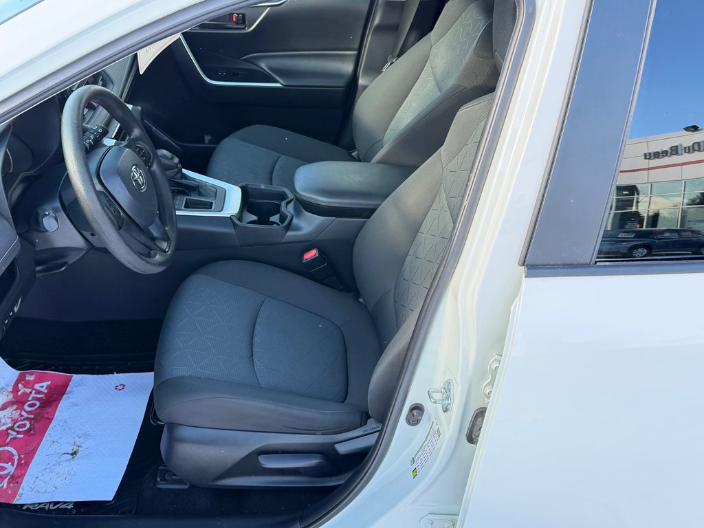 2021 Toyota RAV4 LE FWD / GARANTIE FULL 28-10-26=100KM WOW ! / in Thetford Mines, Quebec - 30 - w1024h768px
