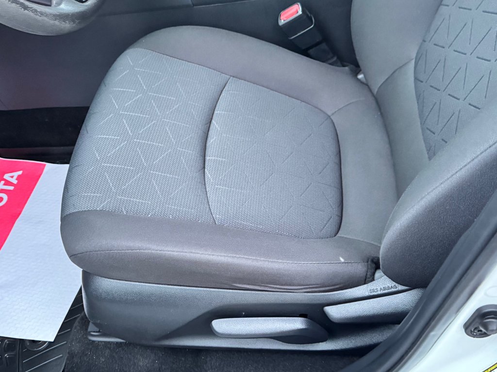 2021 Toyota RAV4 LE FWD / GARANTIE FULL 28-10-26=100KM WOW ! / in Thetford Mines, Quebec - 30 - w1024h768px