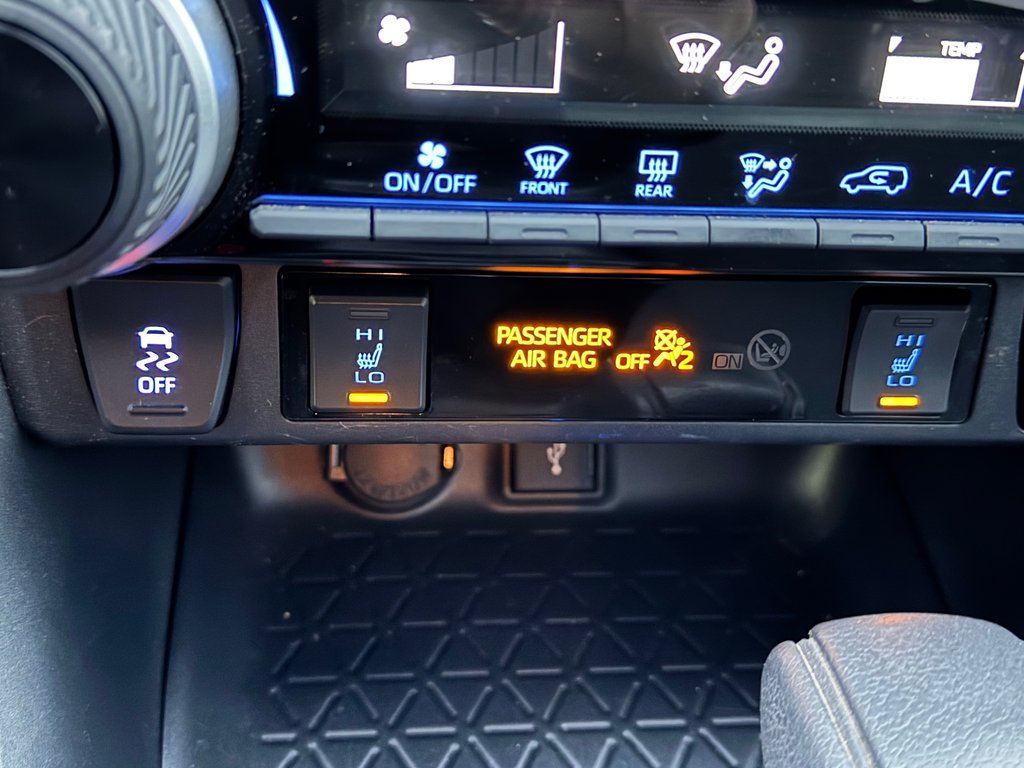 2021 Toyota RAV4 LE FWD / GARANTIE FULL 28-10-26=100KM WOW ! / in Thetford Mines, Quebec - 42 - w1024h768px