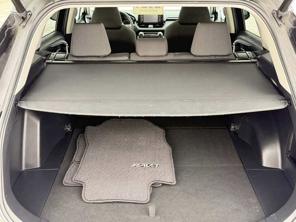 2021 Toyota RAV4 HYBRIDE XLE AWD / ULTRA ÉCONOMIQUE / AUBAINE / in Thetford Mines, Quebec - 62 - w1024h768px