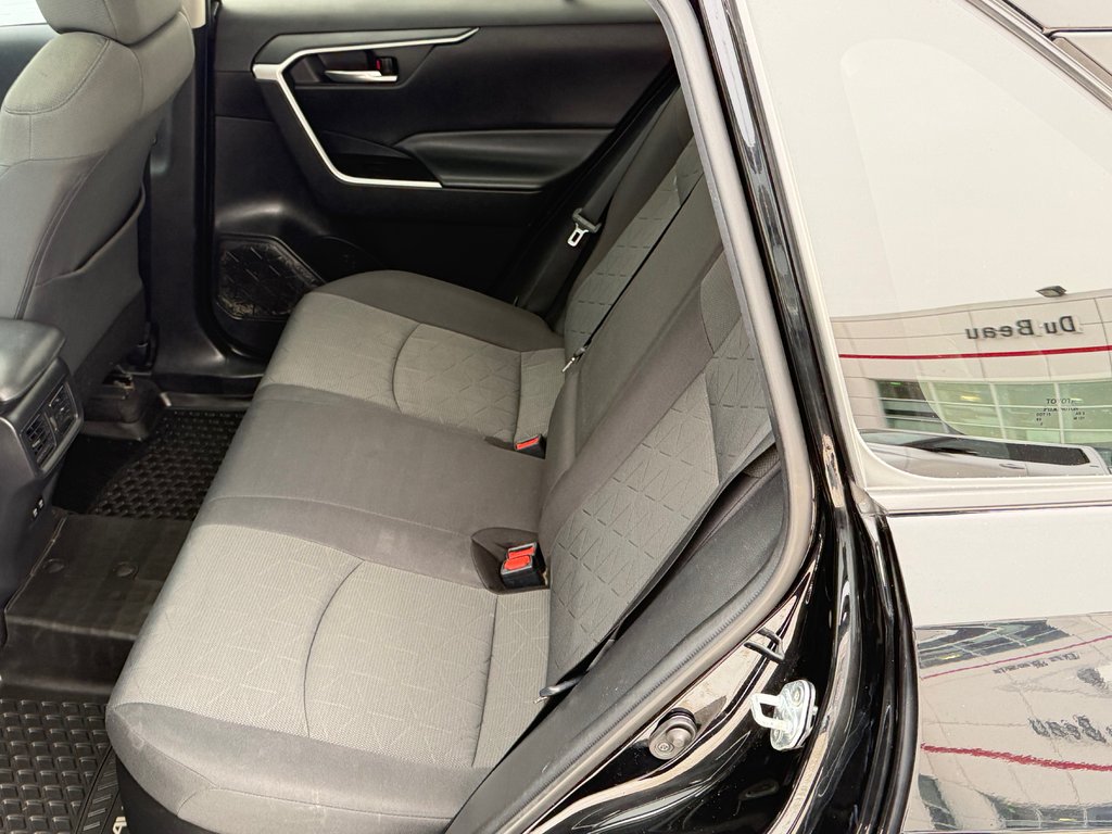 2021 Toyota RAV4 HYBRIDE XLE AWD / ULTRA ÉCONOMIQUE / AUBAINE / in Thetford Mines, Quebec - 58 - w1024h768px