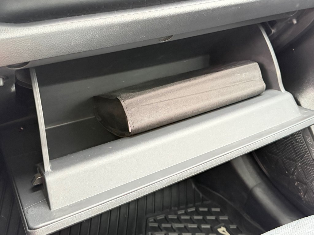 2021 Toyota RAV4 HYBRIDE XLE AWD / ULTRA ÉCONOMIQUE / AUBAINE / in Thetford Mines, Quebec - 54 - w1024h768px