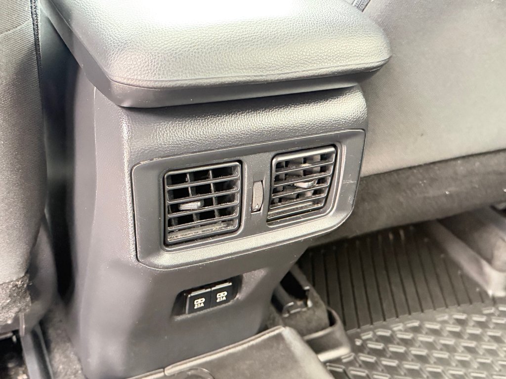 2021 Toyota RAV4 HYBRIDE XLE AWD / ULTRA ÉCONOMIQUE / AUBAINE / in Thetford Mines, Quebec - 61 - w1024h768px