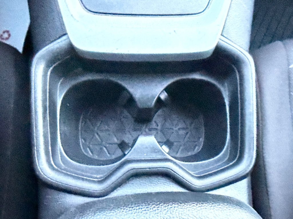 2021 Toyota RAV4 LE AWD / INSPECTÉ / RÉPARÉ / 1 SEUL PROPRIÉTAIRE in Thetford Mines, Quebec - 48 - w1024h768px