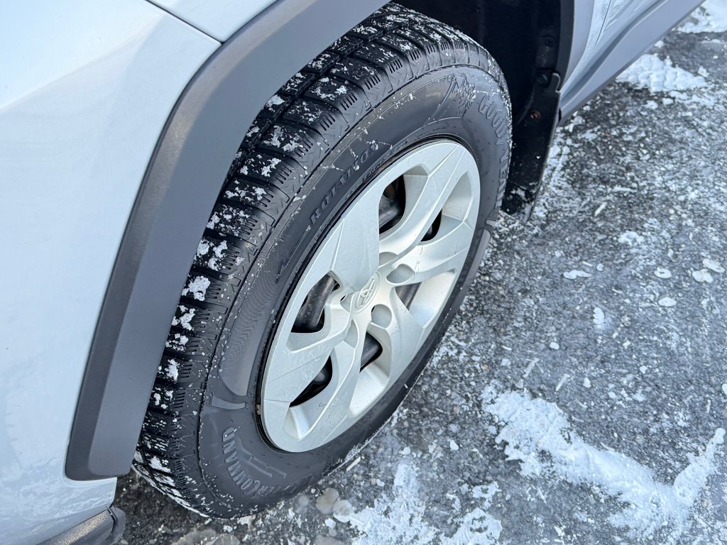 2021 Toyota RAV4 LE AWD / INSPECTÉ / RÉPARÉ / 1 SEUL PROPRIÉTAIRE in Thetford Mines, Quebec - 13 - w1024h768px