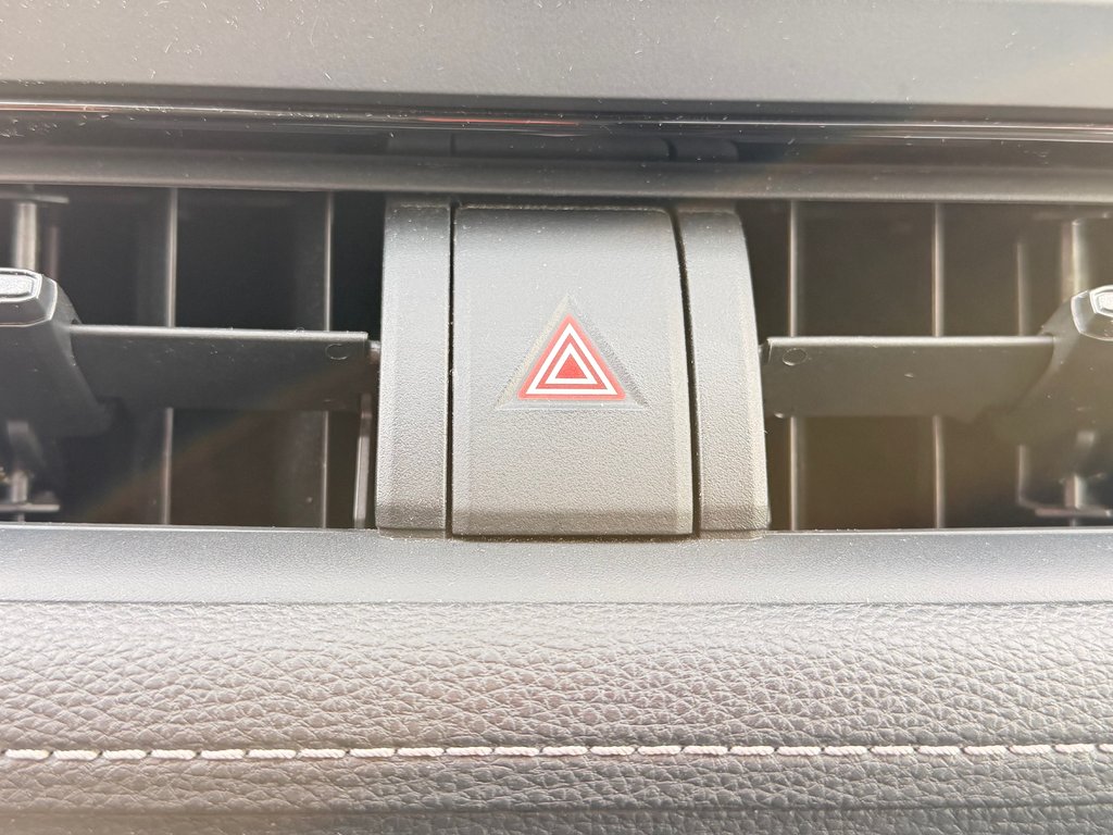 2021 Toyota RAV4 LE AWD / PRIX IMBATTABLE / HYPER FIABLE / in Thetford Mines, Quebec - 38 - w1024h768px