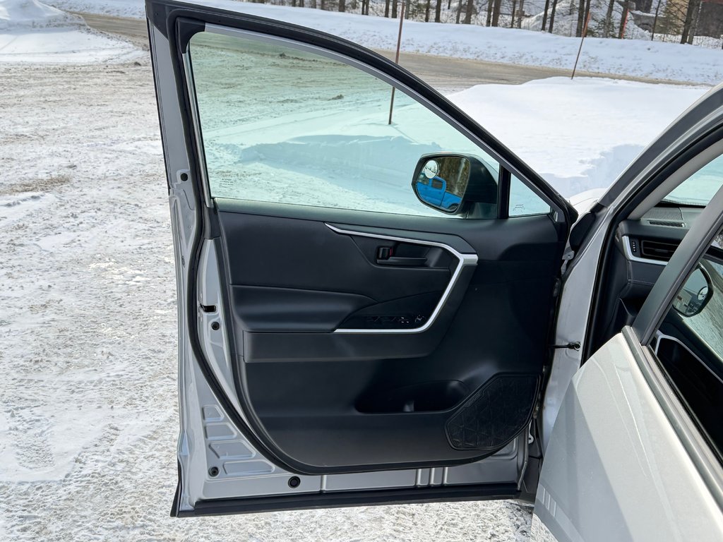 2021 Toyota RAV4 LE AWD / PRIX IMBATTABLE / HYPER FIABLE / in Thetford Mines, Quebec - 24 - w1024h768px