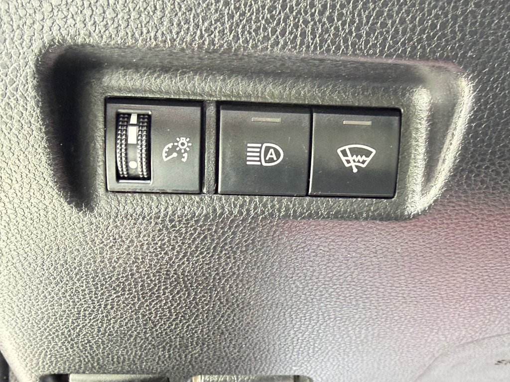 2021 Toyota RAV4 LE AWD / PRIX IMBATTABLE / HYPER FIABLE / in Thetford Mines, Quebec - 29 - w1024h768px