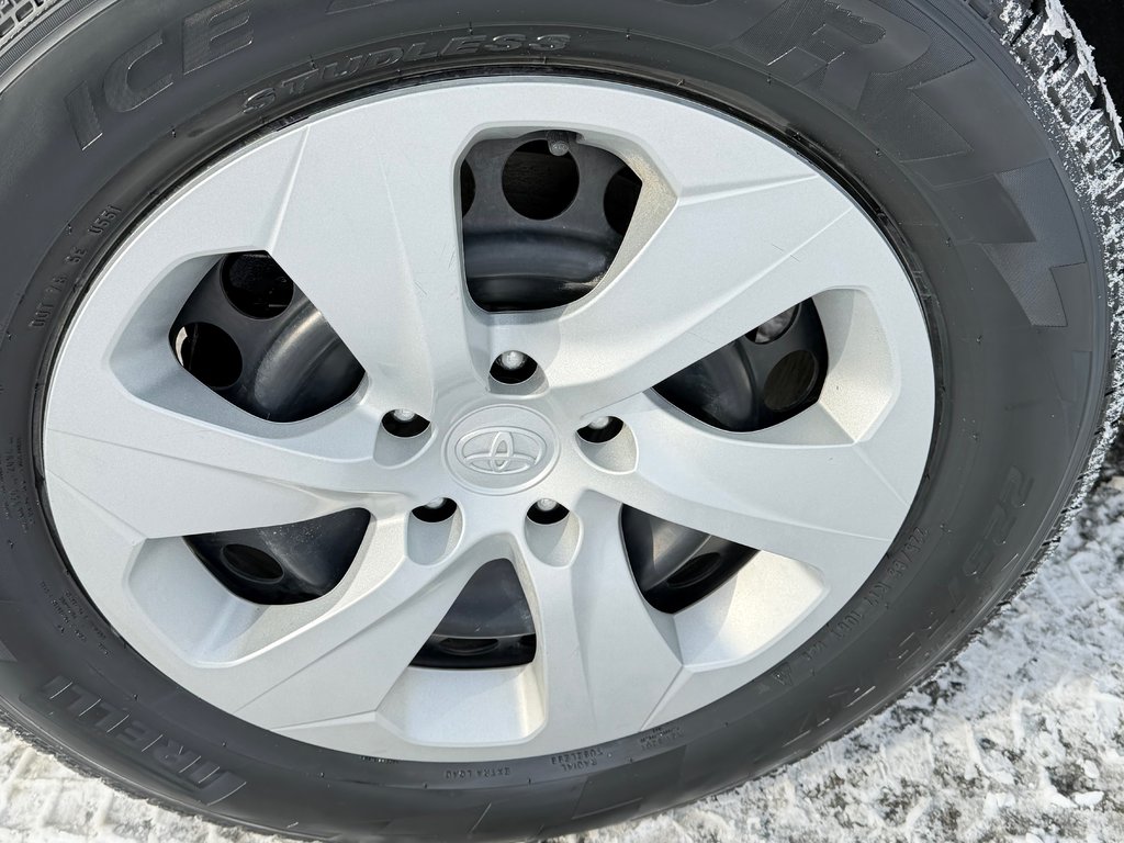 2021 Toyota RAV4 LE AWD / PRIX IMBATTABLE / HYPER FIABLE / in Thetford Mines, Quebec - 13 - w1024h768px