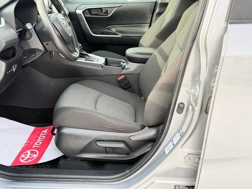 2021 Toyota RAV4 LE AWD / PRIX IMBATTABLE / HYPER FIABLE / in Thetford Mines, Quebec - 27 - w1024h768px