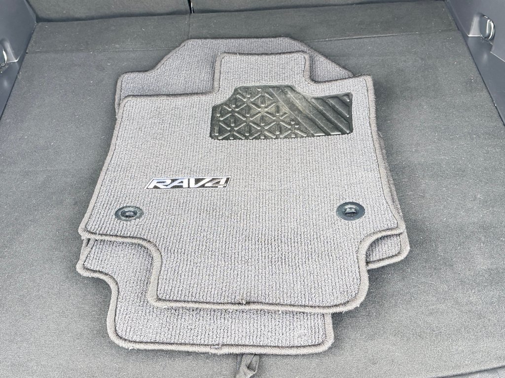 2021 Toyota RAV4 LE AWD / PRIX IMBATTABLE / HYPER FIABLE / in Thetford Mines, Quebec - 53 - w1024h768px