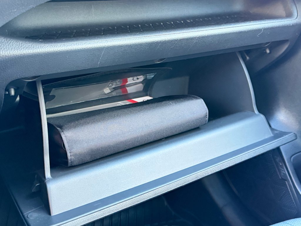 Toyota RAV4 HYBRIDE XLE AWD / LE MOINS CHER AU QUÉBEC !!! / 2021 à Thetford Mines, Québec - 54 - w1024h768px