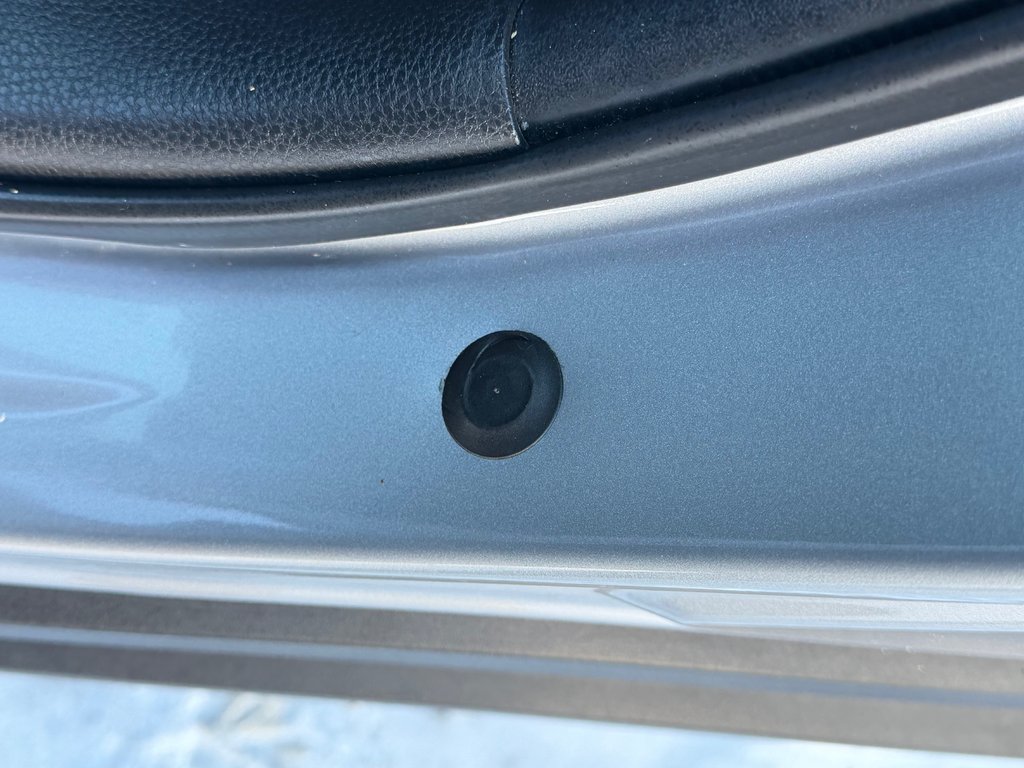 Toyota RAV4 HYBRIDE XLE AWD / LE MOINS CHER AU QUÉBEC !!! / 2021 à Thetford Mines, Québec - 35 - w1024h768px