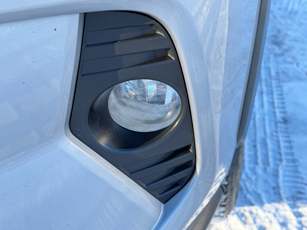 Toyota RAV4 HYBRIDE XLE AWD / LE MOINS CHER AU QUÉBEC !!! / 2021 à Thetford Mines, Québec - 10 - w1024h768px