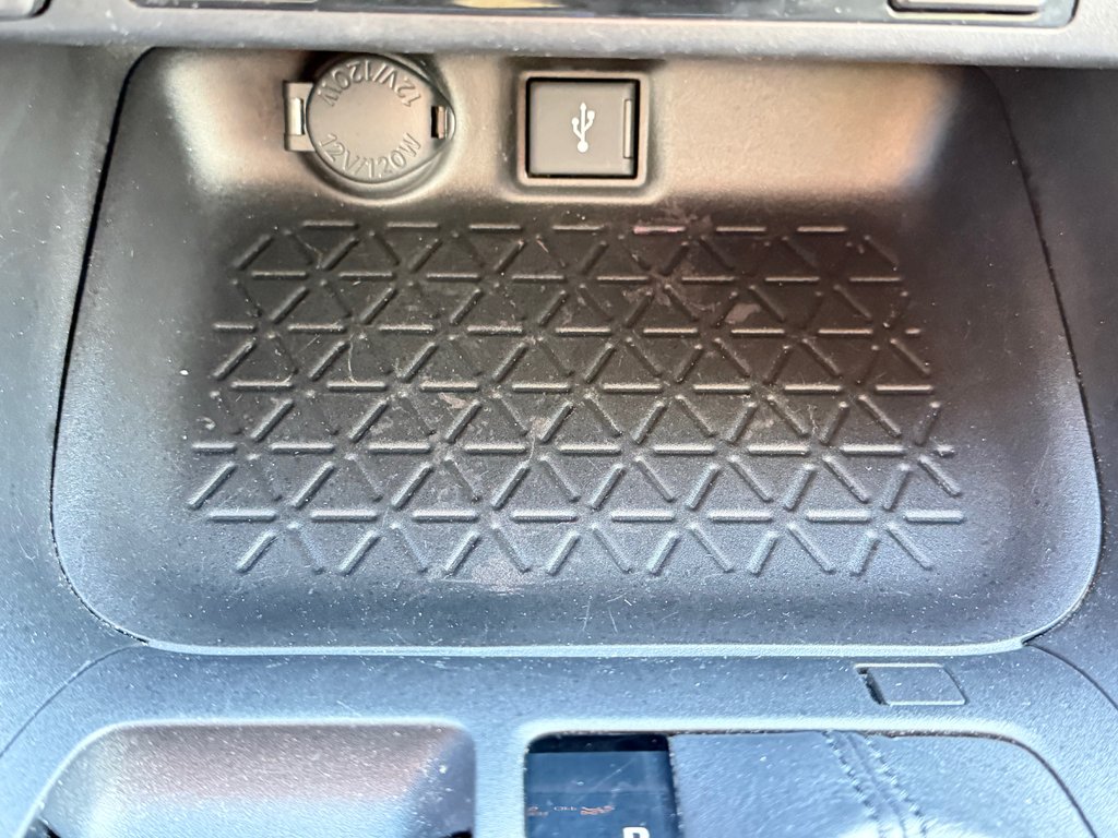 Toyota RAV4 XLE AWD / BAS KILOS / ENTRETENU AVEC SOINS / 2021 à Thetford Mines, Québec - 47 - w1024h768px