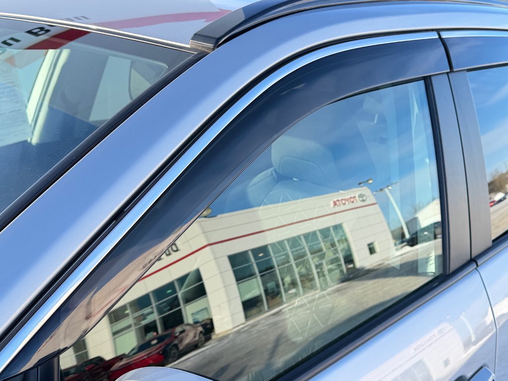 Toyota RAV4 XLE AWD / BAS KILOS / ENTRETENU AVEC SOINS / 2021 à Thetford Mines, Québec - 21 - w1024h768px