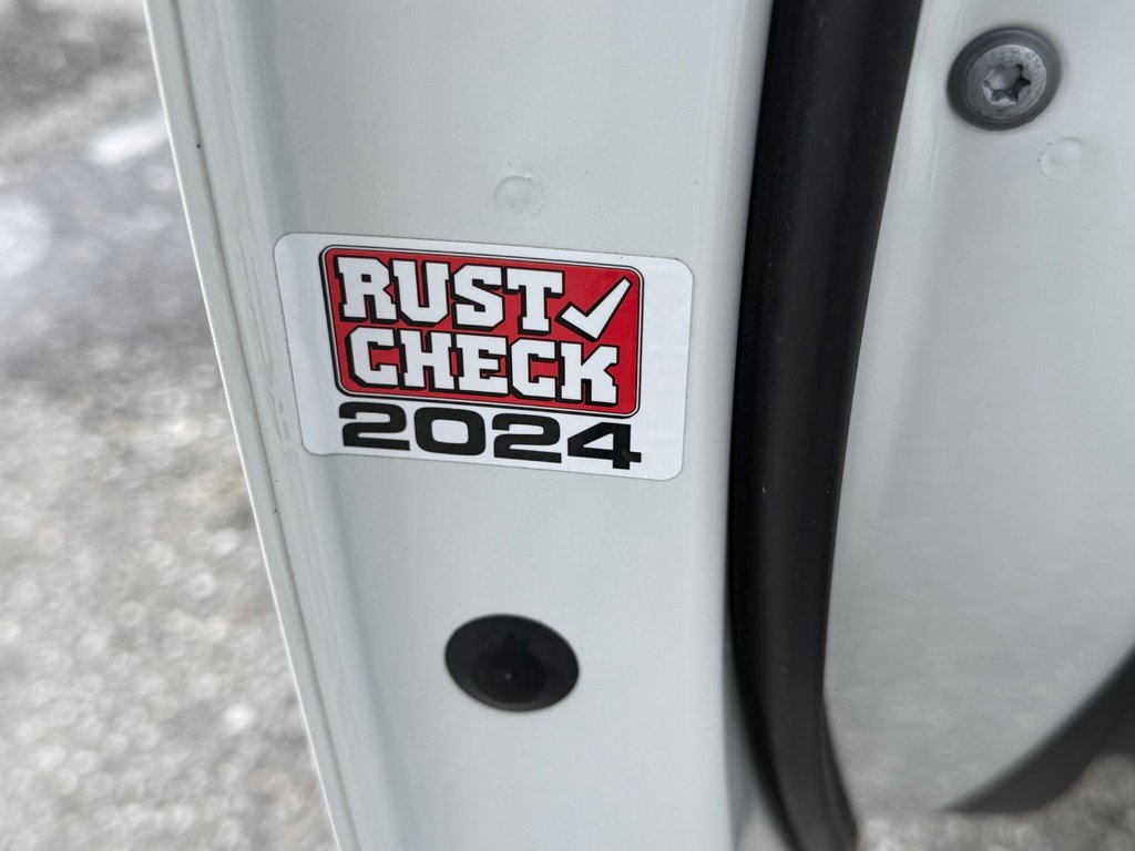 2021 Toyota RAV4 HYBRIDE LIMITED / LA TOTALE !! / AUBAINE !!! / in Thetford Mines, Quebec - 39 - w1024h768px