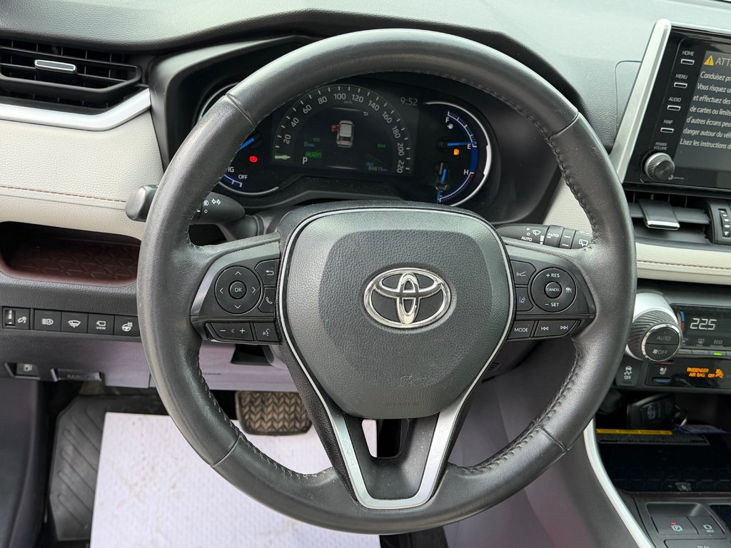 2021 Toyota RAV4 HYBRIDE LIMITED / LA TOTALE !! / AUBAINE !!! / in Thetford Mines, Quebec - 44 - w1024h768px