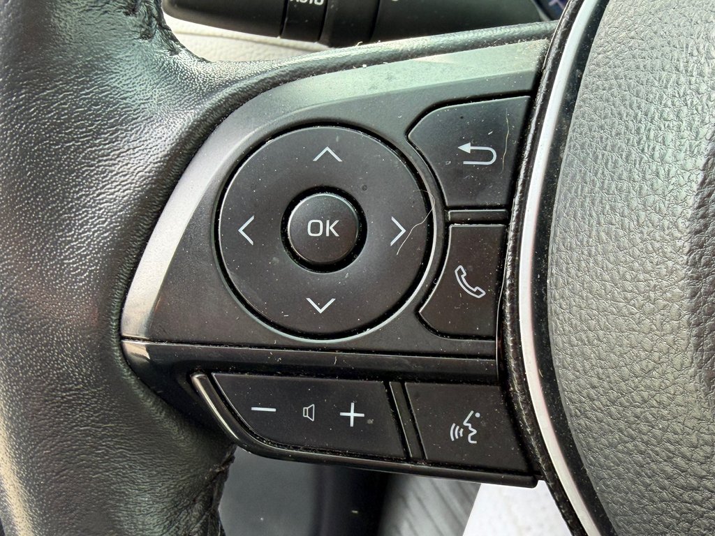 2021 Toyota RAV4 HYBRIDE LIMITED / LA TOTALE !! / AUBAINE !!! / in Thetford Mines, Quebec - 45 - w1024h768px