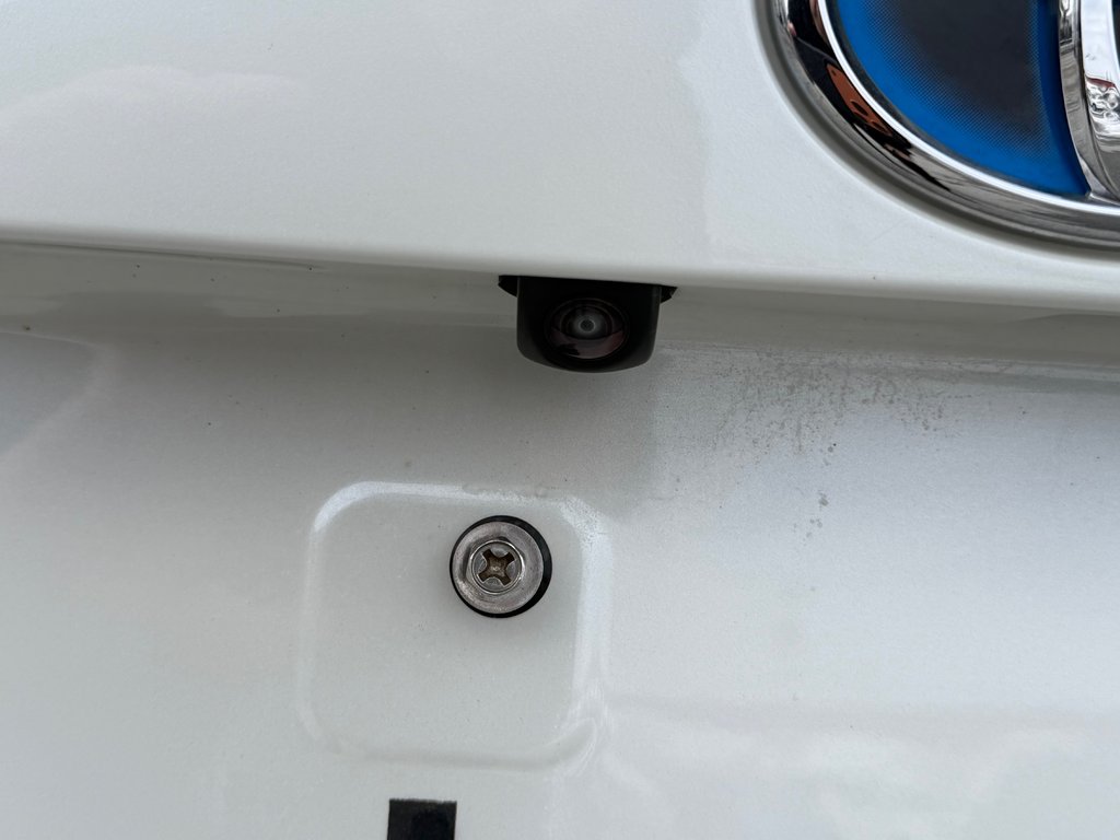 2021 Toyota RAV4 HYBRIDE LIMITED / LA TOTALE !! / AUBAINE !!! / in Thetford Mines, Quebec - 29 - w1024h768px