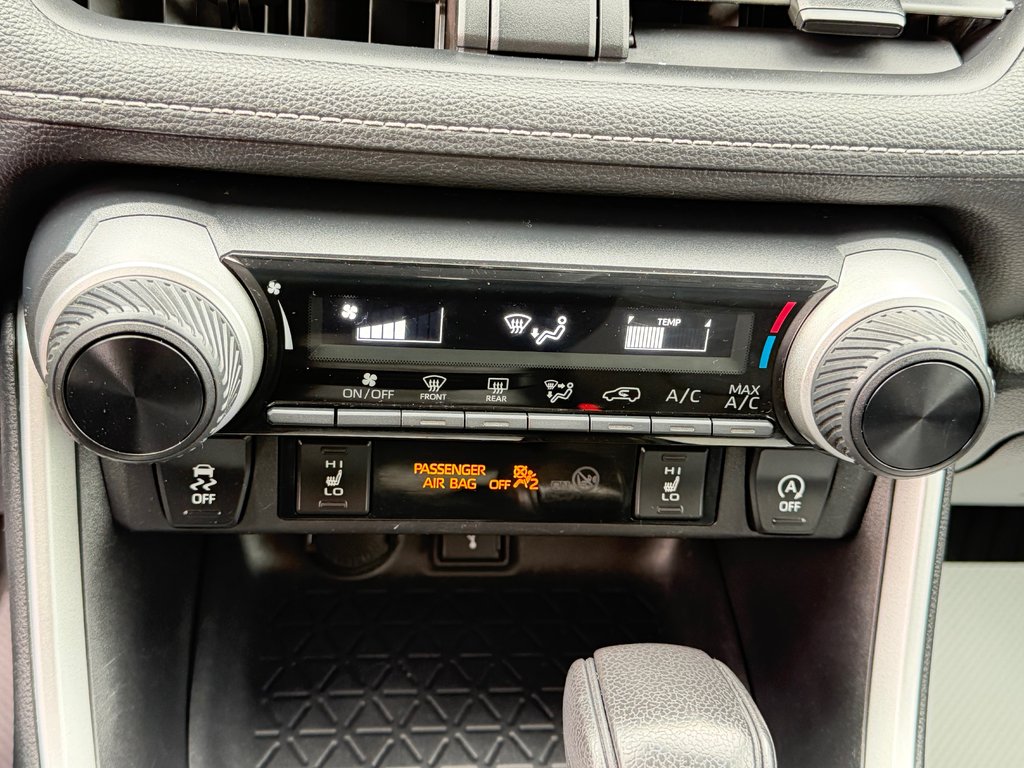 2021 Toyota RAV4 LE AWD / MEILLEUR VUS SUR LE MARCHÉ / in Thetford Mines, Quebec - 38 - w1024h768px