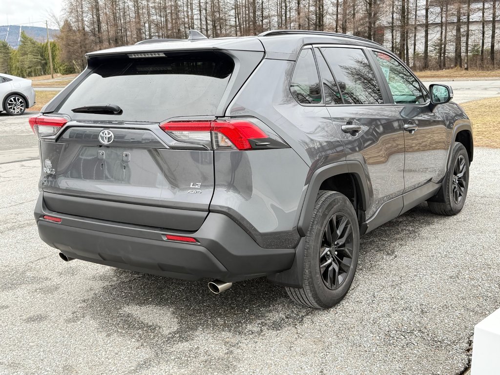 2021 Toyota RAV4 LE AWD / MEILLEUR VUS SUR LE MARCHÉ / in Thetford Mines, Quebec - 5 - w1024h768px