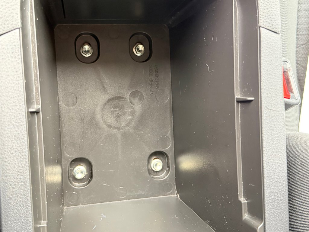 2021 Toyota RAV4 LE AWD / MEILLEUR VUS SUR LE MARCHÉ / in Thetford Mines, Quebec - 45 - w1024h768px