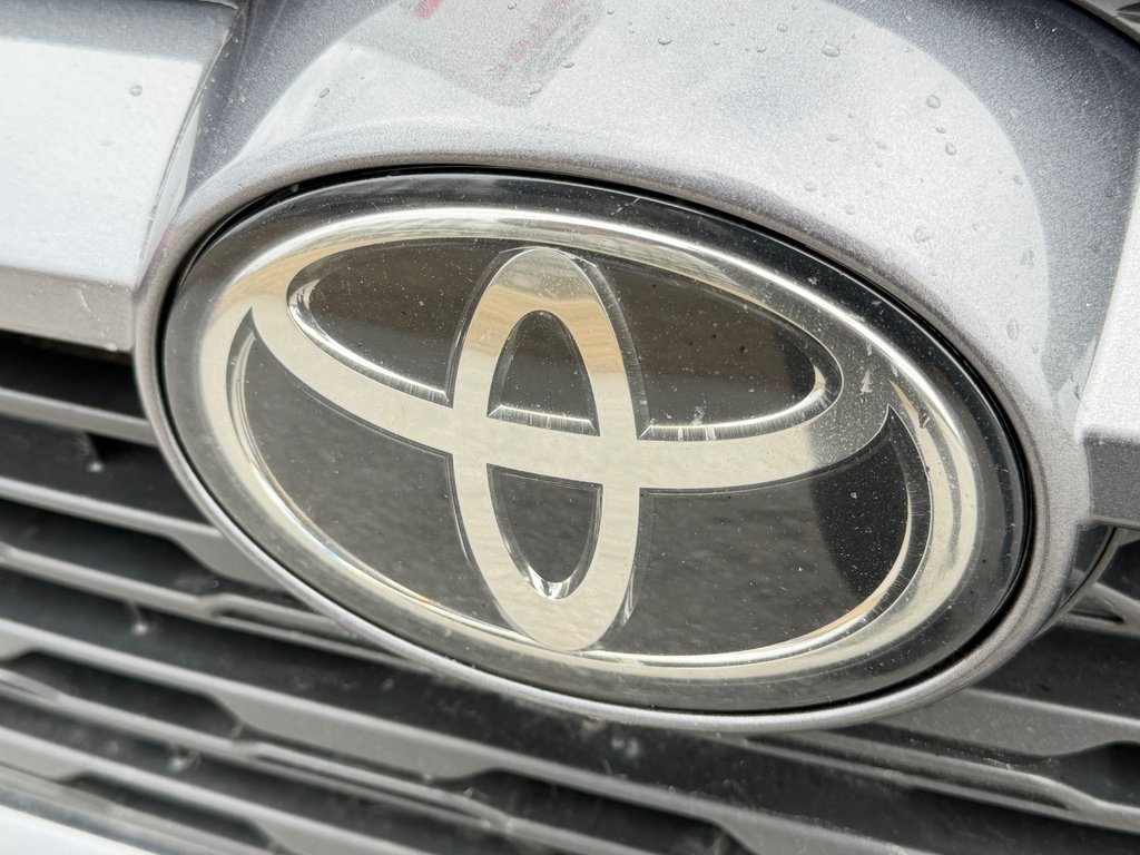 2021 Toyota RAV4 LE AWD / MEILLEUR VUS SUR LE MARCHÉ / in Thetford Mines, Quebec - 11 - w1024h768px