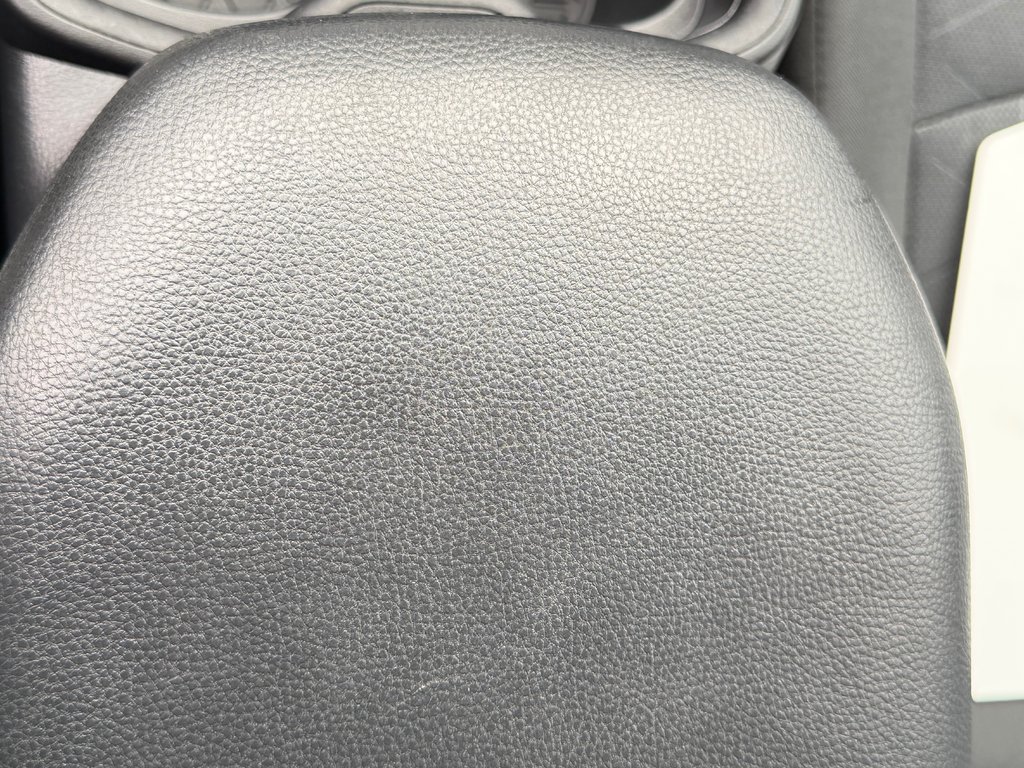 2021 Toyota RAV4 LE AWD / MEILLEUR VUS SUR LE MARCHÉ / in Thetford Mines, Quebec - 44 - w1024h768px