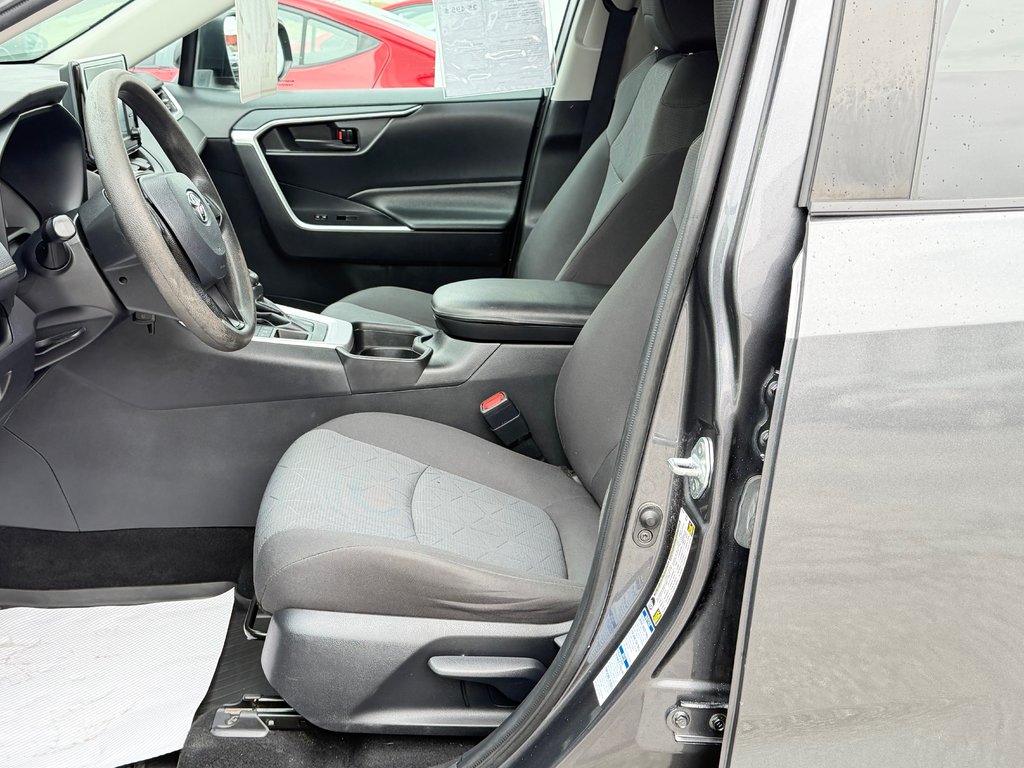 2021 Toyota RAV4 LE AWD / MEILLEUR VUS SUR LE MARCHÉ / in Thetford Mines, Quebec - 27 - w1024h768px