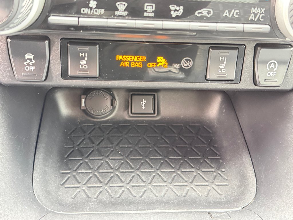 2021 Toyota RAV4 LE AWD / MEILLEUR VUS SUR LE MARCHÉ / in Thetford Mines, Quebec - 39 - w1024h768px