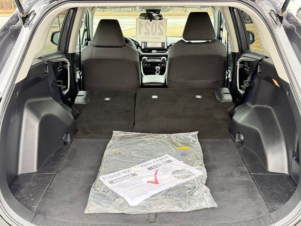 2021 Toyota RAV4 LE AWD / MEILLEUR VUS SUR LE MARCHÉ / in Thetford Mines, Quebec - 52 - w1024h768px