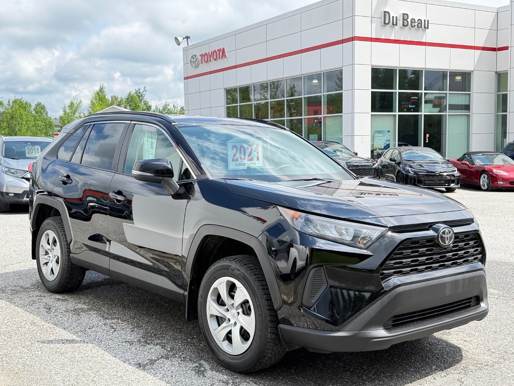 2021 Toyota RAV4 LE AWD / DEMARREUR DISTANCE / CARFAX 3,232$ / in Thetford Mines, Quebec - 3 - w1024h768px