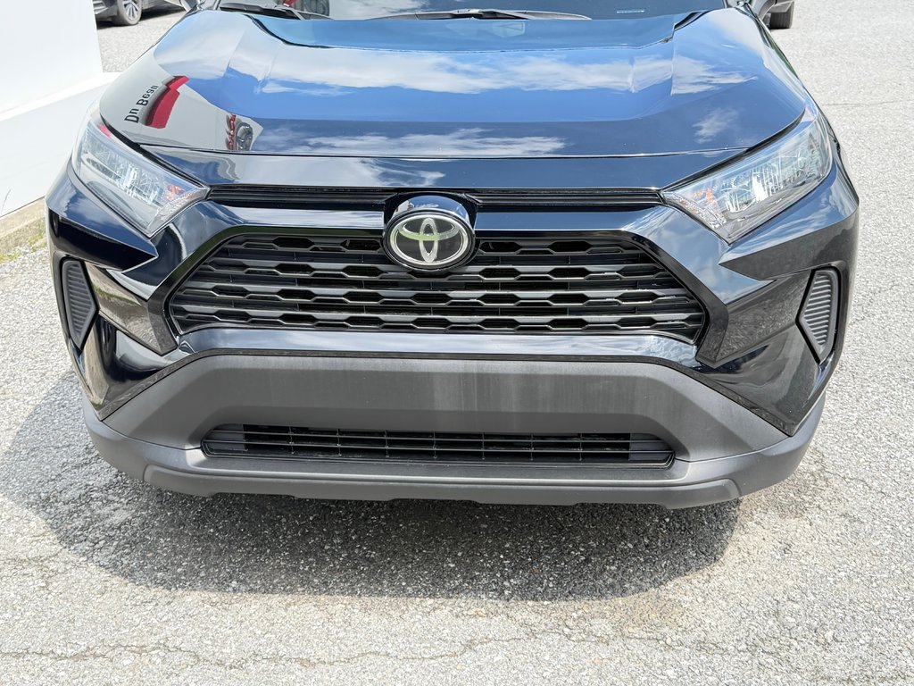 2021 Toyota RAV4 LE AWD / DEMARREUR DISTANCE / CARFAX 3,232$ / in Thetford Mines, Quebec - 12 - w1024h768px