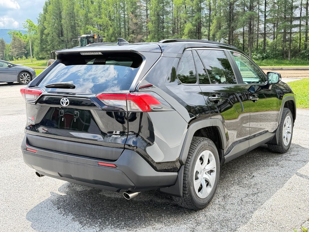 2021 Toyota RAV4 LE AWD / DEMARREUR DISTANCE / CARFAX 3,232$ / in Thetford Mines, Quebec - 5 - w1024h768px
