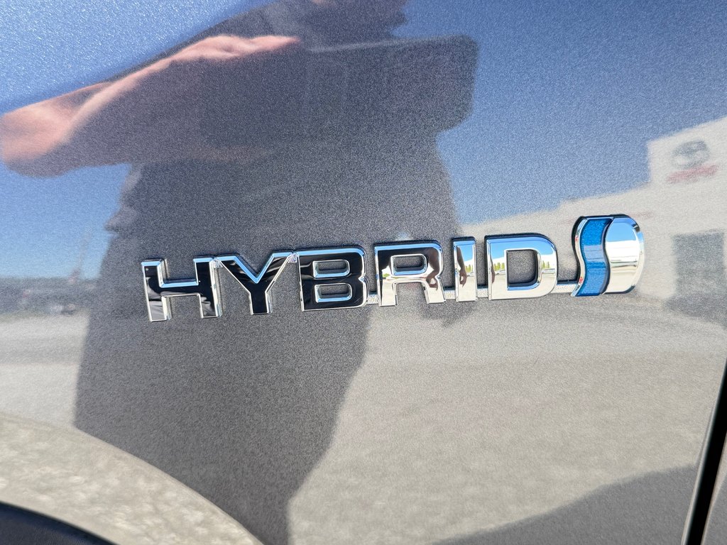 Toyota RAV4 HYBRIDE LE AWD / SUPER PRIX !!! / 2021 à Thetford Mines, Québec - 16 - w1024h768px