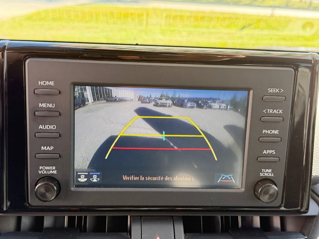Toyota RAV4 HYBRIDE LE AWD / SUPER PRIX !!! / 2021 à Thetford Mines, Québec - 42 - w1024h768px