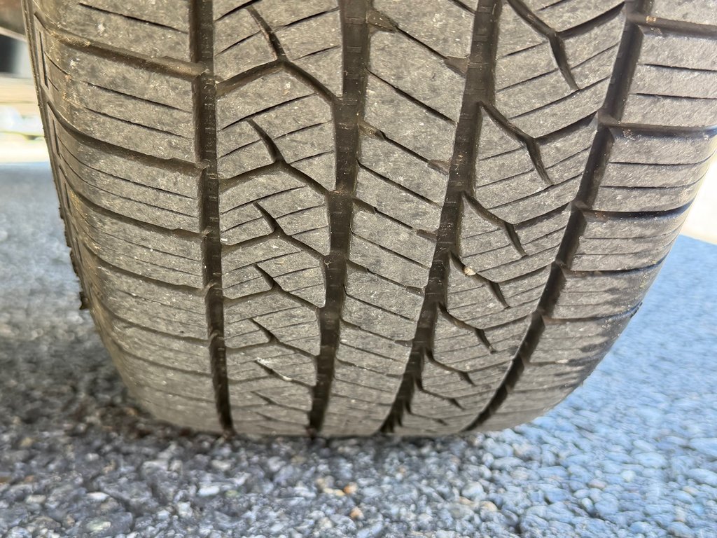 Toyota RAV4 HYBRIDE LE AWD / SUPER PRIX !!! / 2021 à Thetford Mines, Québec - 15 - w1024h768px