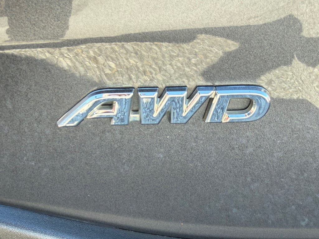 Toyota RAV4 HYBRIDE LE AWD / SUPER PRIX !!! / 2021 à Thetford Mines, Québec - 21 - w1024h768px