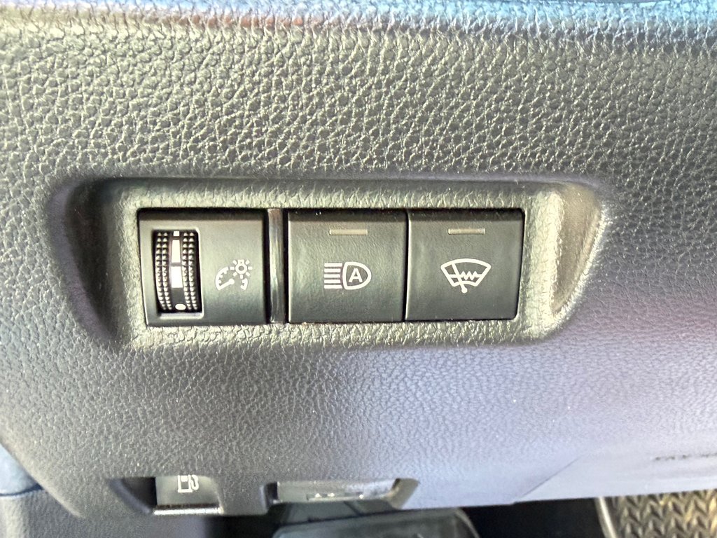 Toyota RAV4 HYBRIDE LE AWD / SUPER PRIX !!! / 2021 à Thetford Mines, Québec - 34 - w1024h768px
