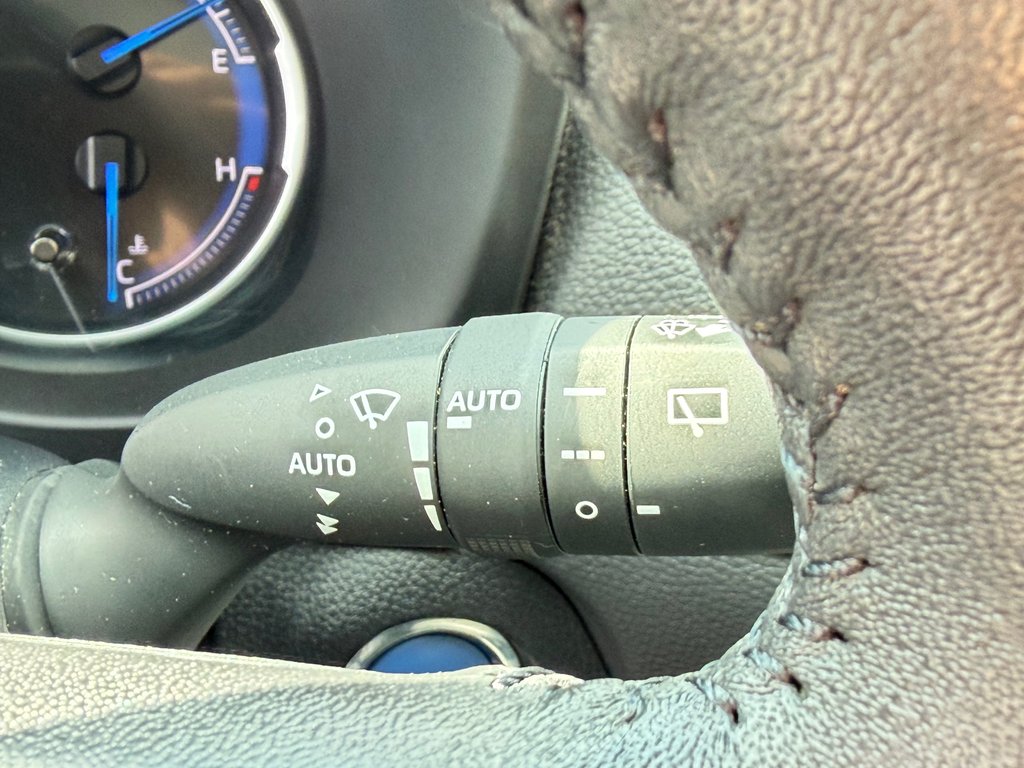 Toyota RAV4 XSE HYBRIDE / 148.300KM / PNEUS NEUFS / HITCH / 2021 à Thetford Mines, Québec - 42 - w1024h768px