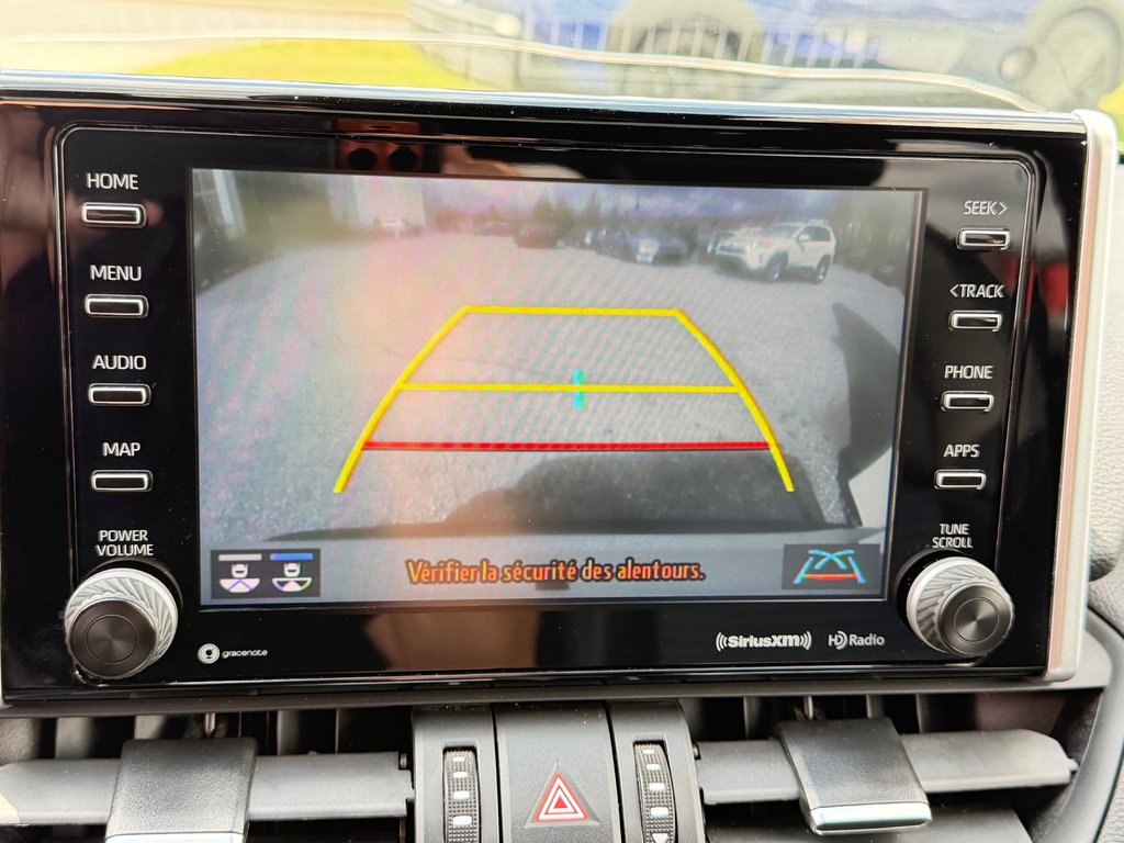 Toyota RAV4 XSE HYBRIDE / 148.300KM / PNEUS NEUFS / HITCH / 2021 à Thetford Mines, Québec - 46 - w1024h768px