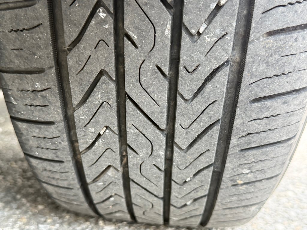 Toyota RAV4 XSE HYBRIDE / 148.300KM / PNEUS NEUFS / HITCH / 2021 à Thetford Mines, Québec - 16 - w1024h768px