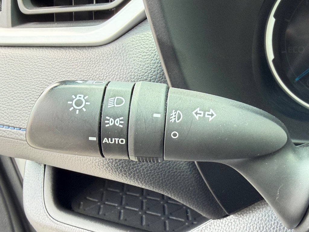 Toyota RAV4 XSE HYBRIDE / 148.300KM / PNEUS NEUFS / HITCH / 2021 à Thetford Mines, Québec - 40 - w1024h768px
