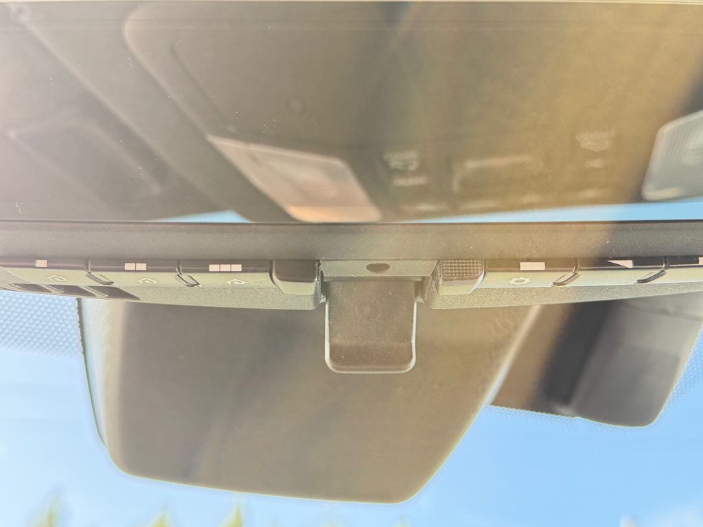 2021 Toyota RAV4 XSE HYBRIDE / GROUPE TECHNO/ TOIT / LE PLUS ÉQUIPÉ in Thetford Mines, Quebec - 56 - w1024h768px